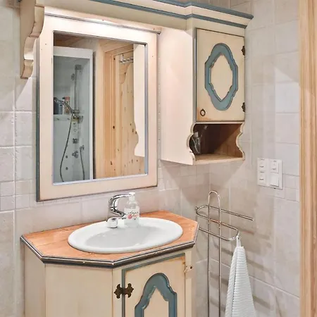 3 Bedroom Nice In בית נופש *